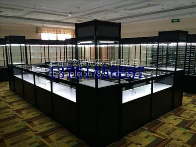 展架展柜特賣租賃全攻略 從文藝創(chuàng)作到商業(yè)展銷的一站式解決方案